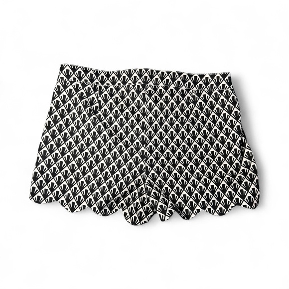 Mud Pie black & white shorts/size L - Picture 1 of 6